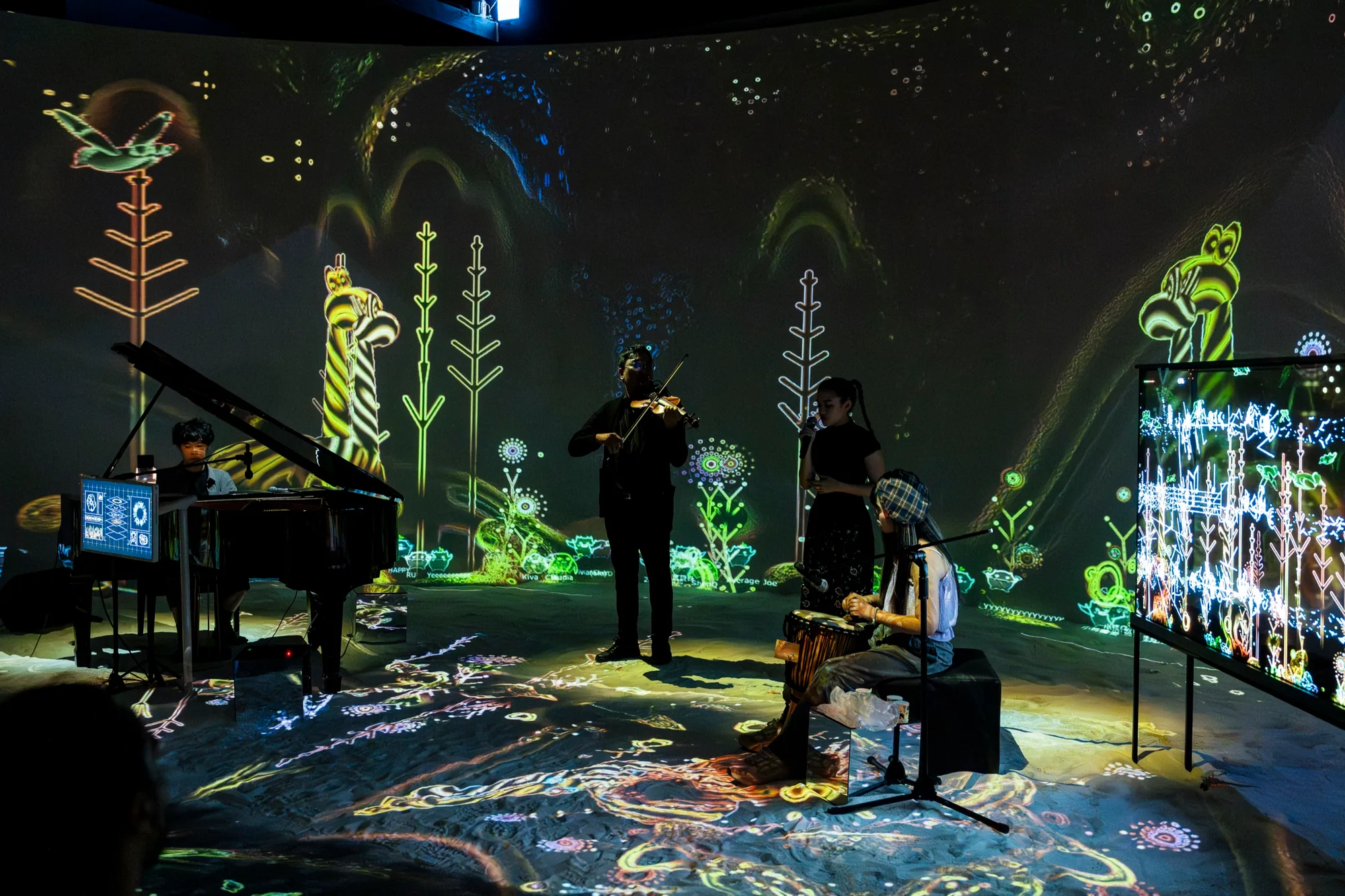 The Eternal Garden in a Bottle, Pier-2, The string-quartet night