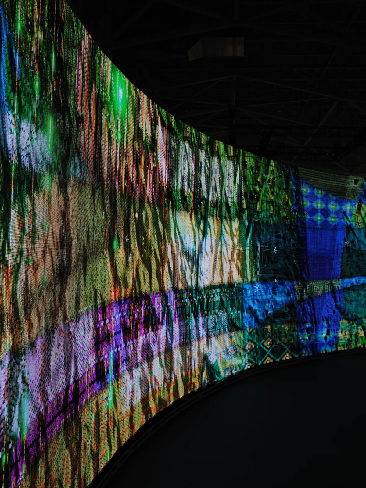 Woven Land, Woven River on site: Through the opening, the cloth runs along the ring